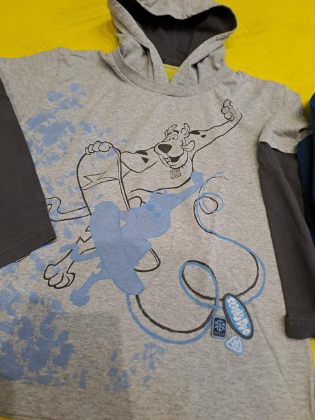 Dve tričká- cena spolu, 128