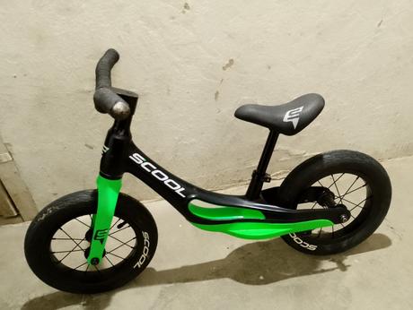 Odrážadlo s cool, s'cool