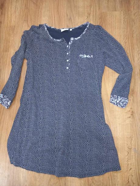 Krásna nočna košela, 40