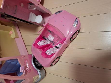 Barbie karavan,
