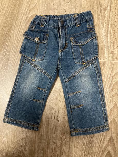 Tmavomodre rifle, 74