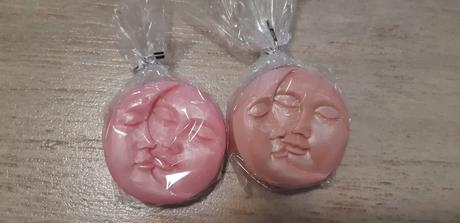 Mydielko mesiac/slnko, 