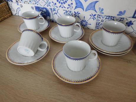 Porcelánové šálky made in čechoslovákia, 