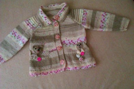 Macíkovský handmade svetrík, 86