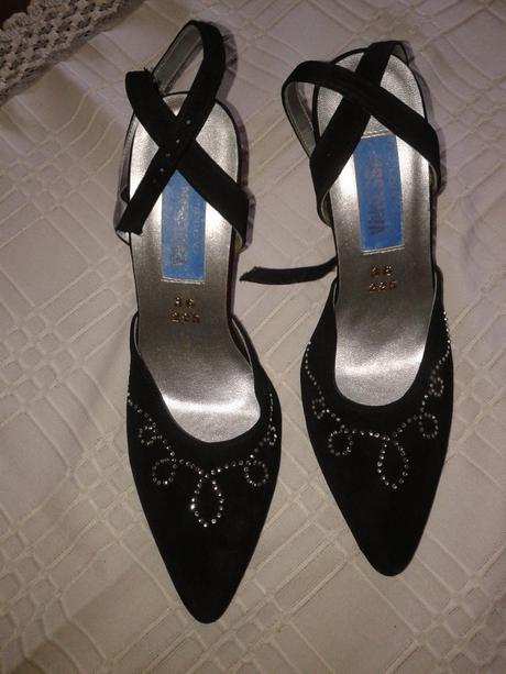 Čierne topánočky okolo nohy veľ. 36, 36