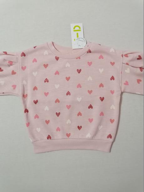 Nova mikina so srdieckami, 92
