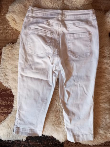 Biele trojštvrťové nohavice 36/38, 36