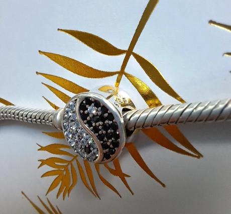 Prívesok jin a jang, 