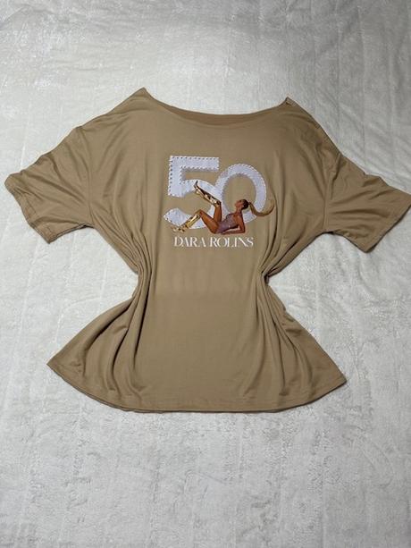 Veľmi kvalitné béžové oversize tričko dara 50, 