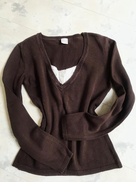 Cvernový sýtohnedý pulóver, l