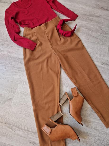 Elegantné hnedé nohavice, s