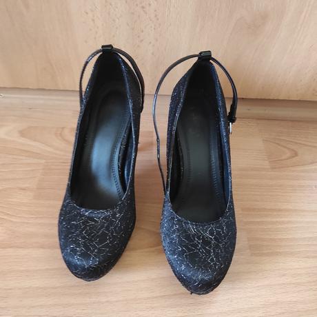 Cierne lodičky v.36, 36