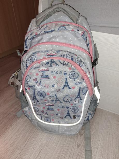 Školský batoh,