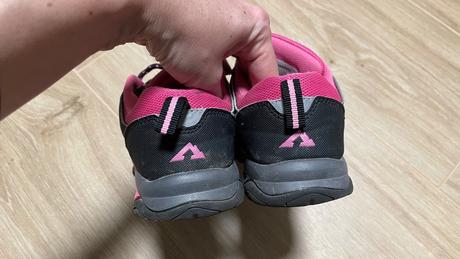 Botasky nepremokave, 33