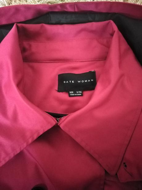 Bordový plast, gate,s