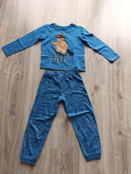 Chlapčenské modré pyžamo, sinsay,122