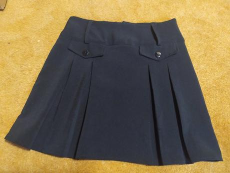 Sukňa 134/140 s poštou, 134