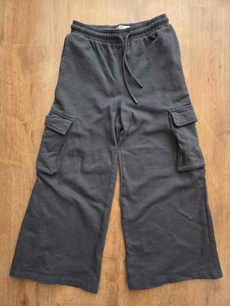 Široké tepláky 140/146, sinsay,140