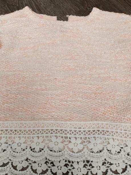 Svetrík s krajkou, 80