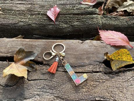 5 eur - ihneď k odberu - kľúčenky s písmenkom, 