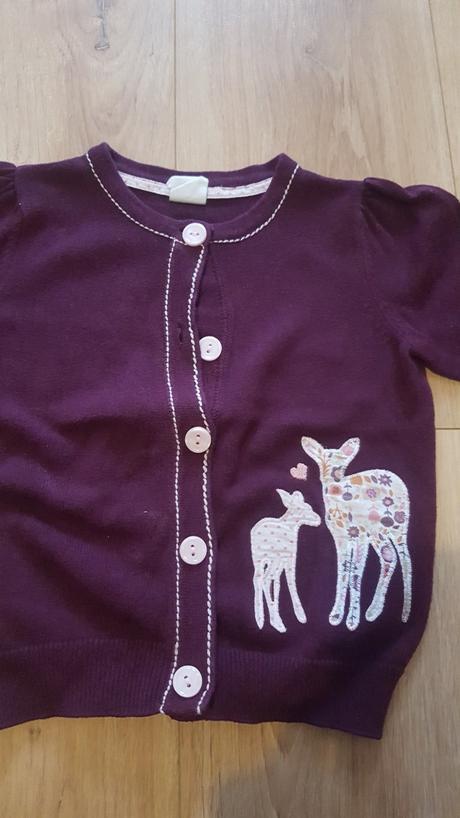 Krasny svetrík so srnkami, h&m,86