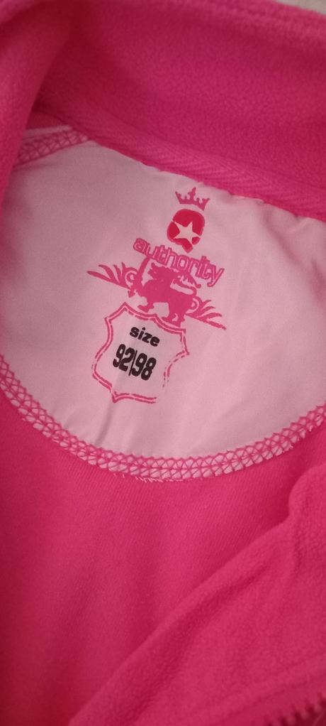 Mikinka, authority,92