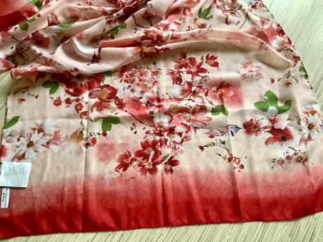 Prekrasna šatka/g9,