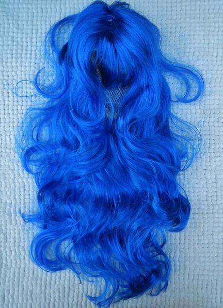 Modrá parochňa - vlnité dlhé vlasy,
