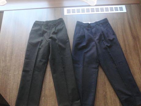 2x nohavice, 128