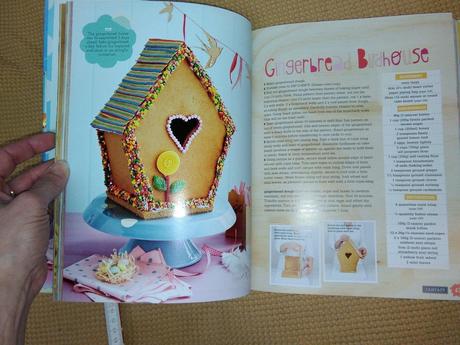 The bumper book of kids' birthday cakes, 