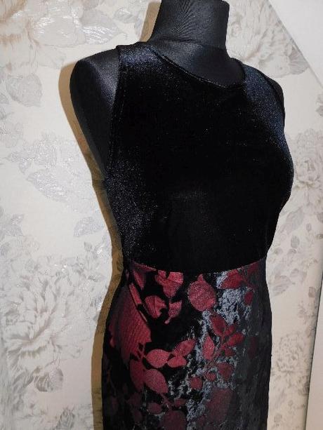 Slávnostné šaty, 42