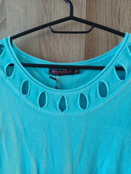 Svetlomodrý pulóvrik, s