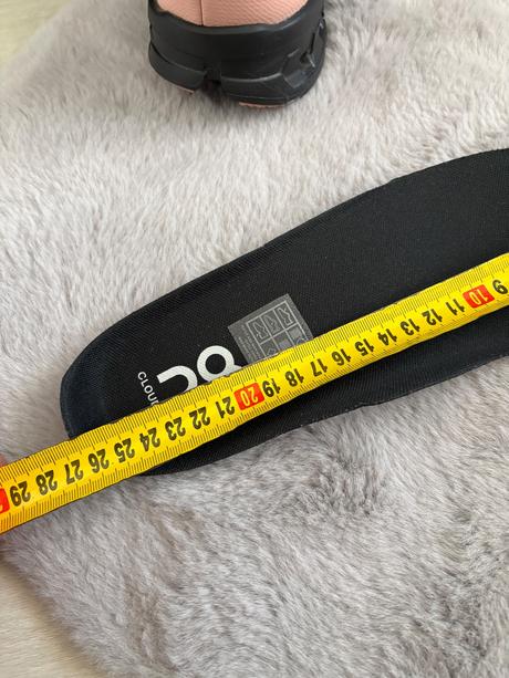 Bežecké tenisky, 41