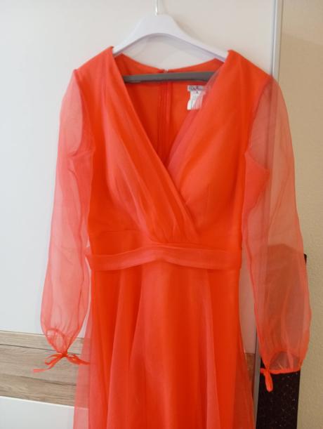 Spoločenské šaty, l