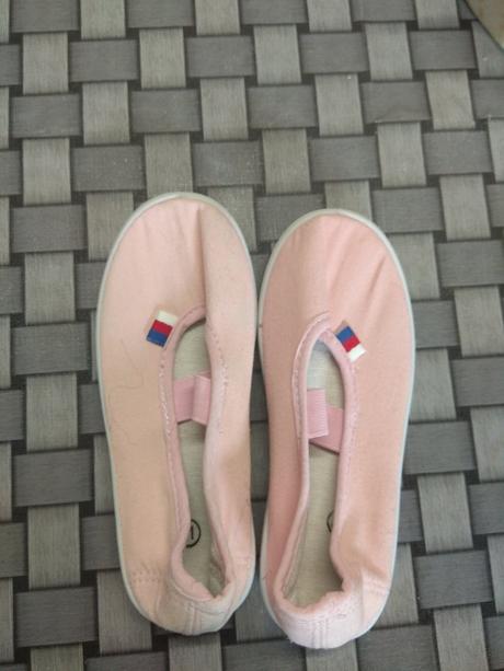 Dievčenské cvičky, 21