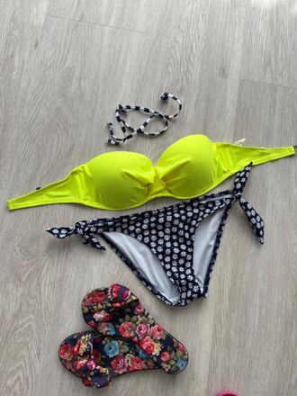 Vystuzene plavky, bikini, s