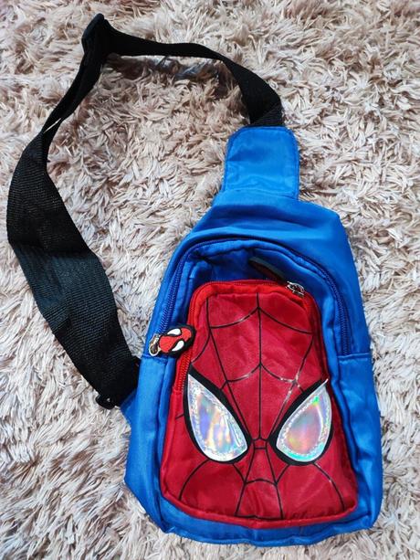 Ruksak malý spiderman, 
