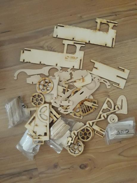 Skladací vláčik z dreva,