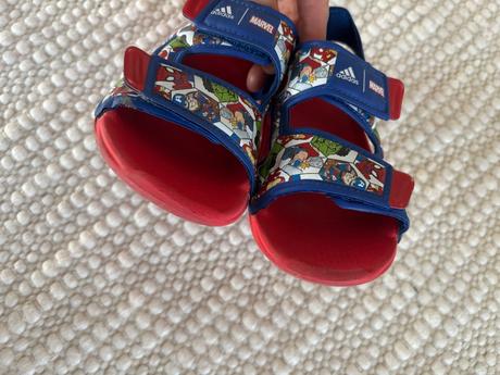 Adidas sandále marvel 27, adidas,27