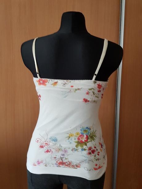 Letný kvetovaný topík s, s