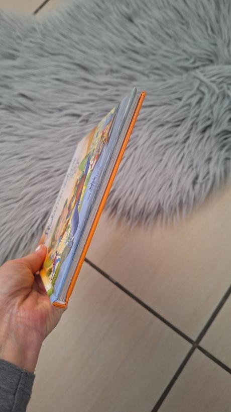 Škola za rohom kniha,