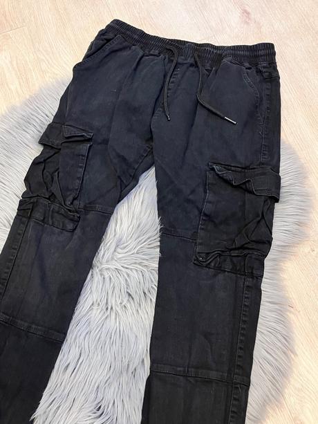 Pánske čierne rifle, s