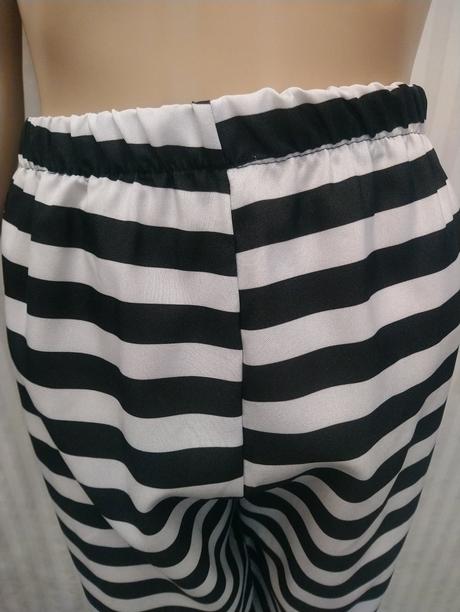 2 dielny kostým väzeň, čiernobiely, s,