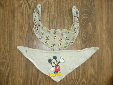 Podbradníky , slintáčiky viac kusov a značiek, disney