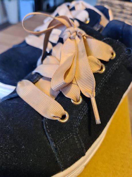 Semišové topánky, baťa,33