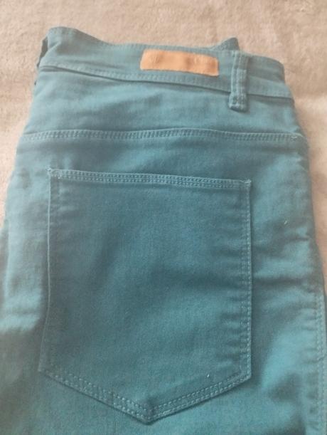 Tyrkysové nohavice, house,m