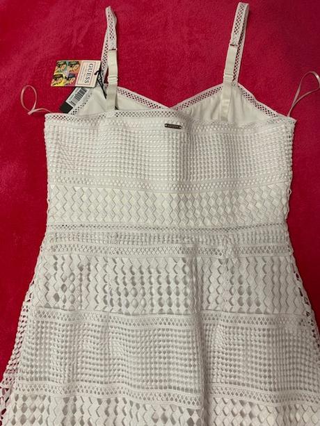 Overal s kraťasmi a dlhou háčkovanou sukňou guess, guess,l