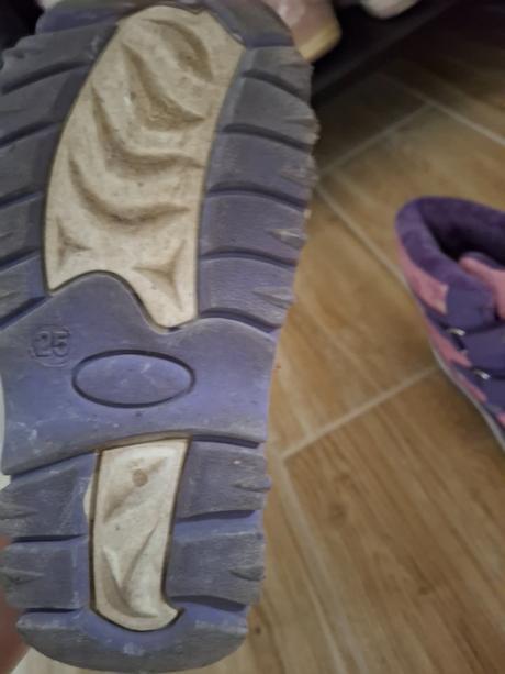 Čižmy labkova patrola, 25