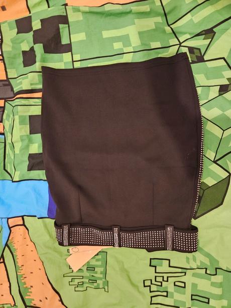 Sukna s ko s visackou, s