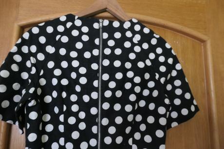 Lindex dámske nadčasové bodkované šaty veľk 36/38, s